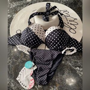 This is a VS swim top push-up 34DD and beach bunny bottoms combo (read below)